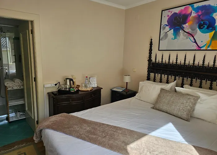 Casa Das Videiras Bed & Breakfast 4*