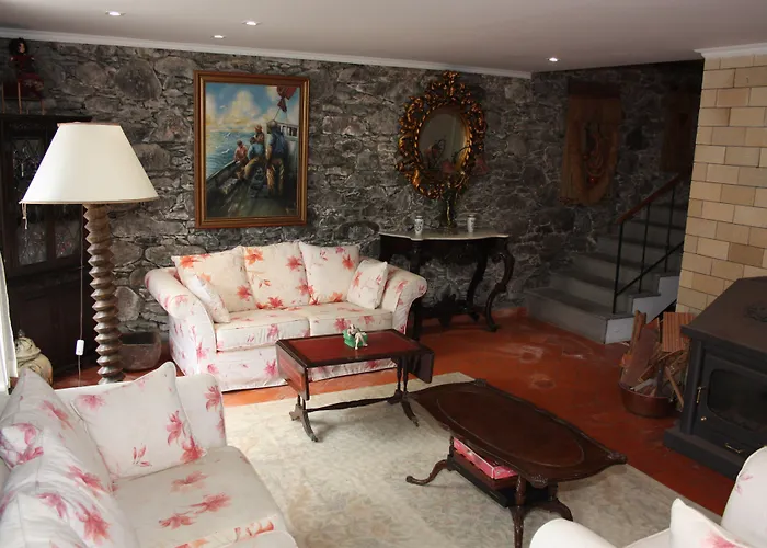 Casa Das Videiras Bed & Breakfast 4*