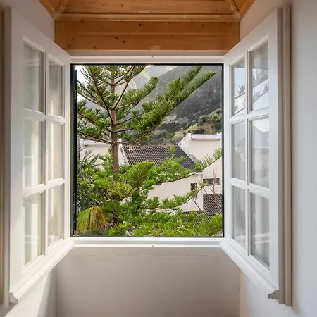Casa Das Videiras Bed & Breakfast