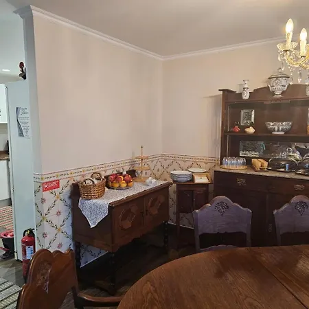 לינה וארוחת בוקר Casa Videiras 4*