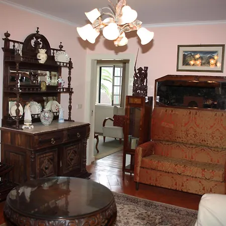 Casa Das Videiras Bed & Breakfast 3*