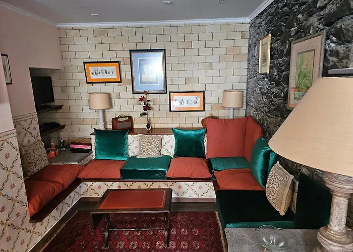 Casa Videiras Bed & Breakfast Seixal (Madeira)