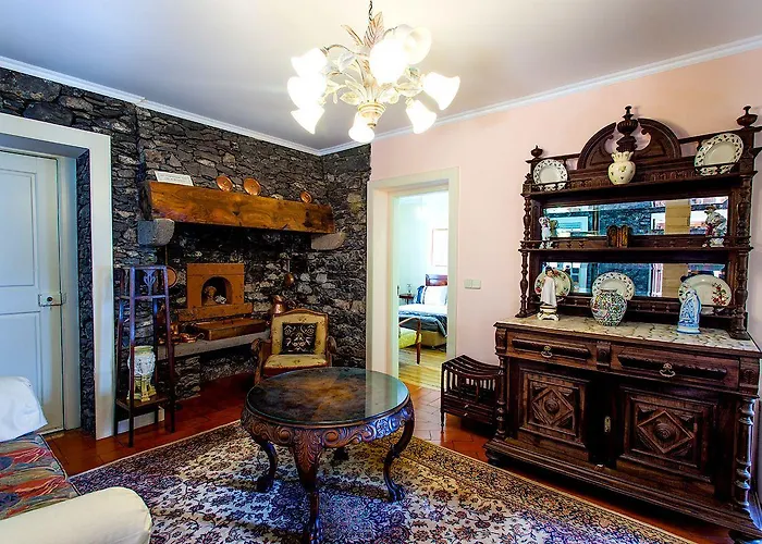 Casa Videiras Bed & Breakfast